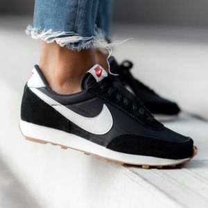 Nike daybreak black
